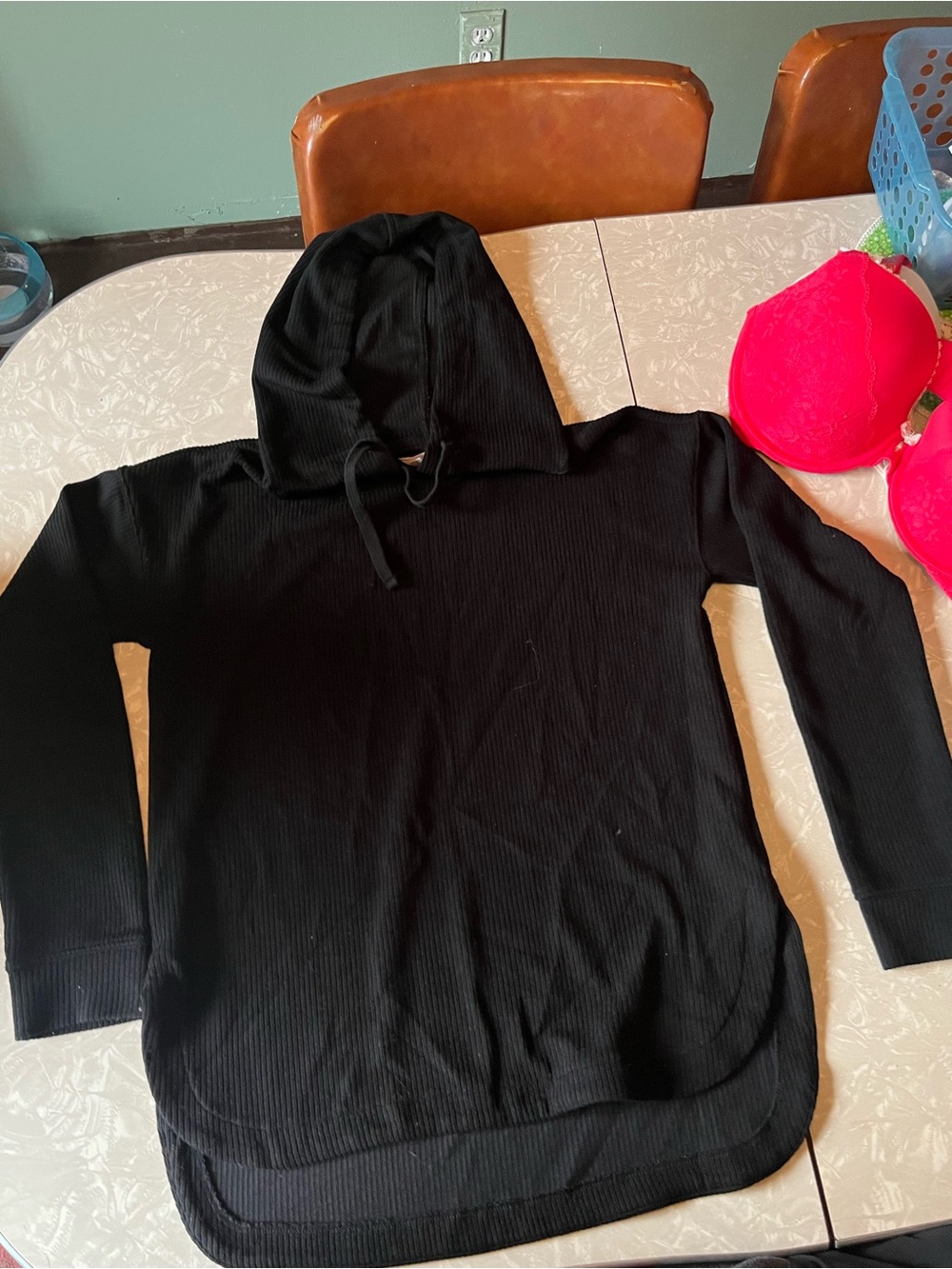 Time and Tru Black Ribbed Hooded Pullover